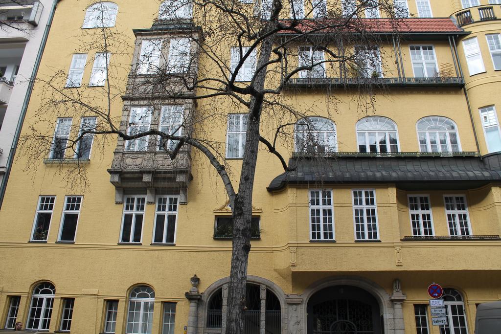Hotel Pension Waizenegger Am Kurfuerstendamm Berlin Exterior photo